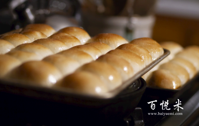 為什么烤好的面包顏色那么好看?面包的色澤從哪里來的?